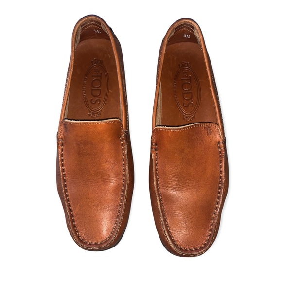 TOD’s Cognac Leather Slip On Loafers - Picture 2 of 16